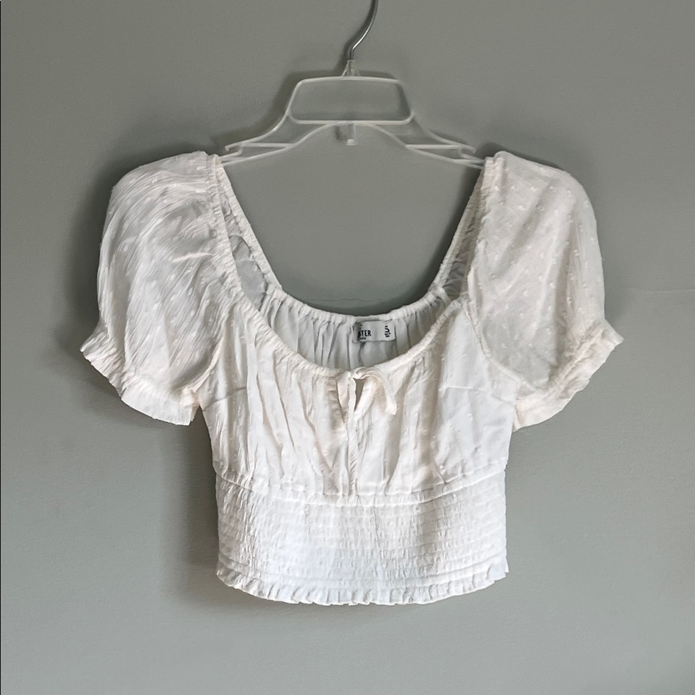 Hollister White Textured Puff Sleeve Crop Top